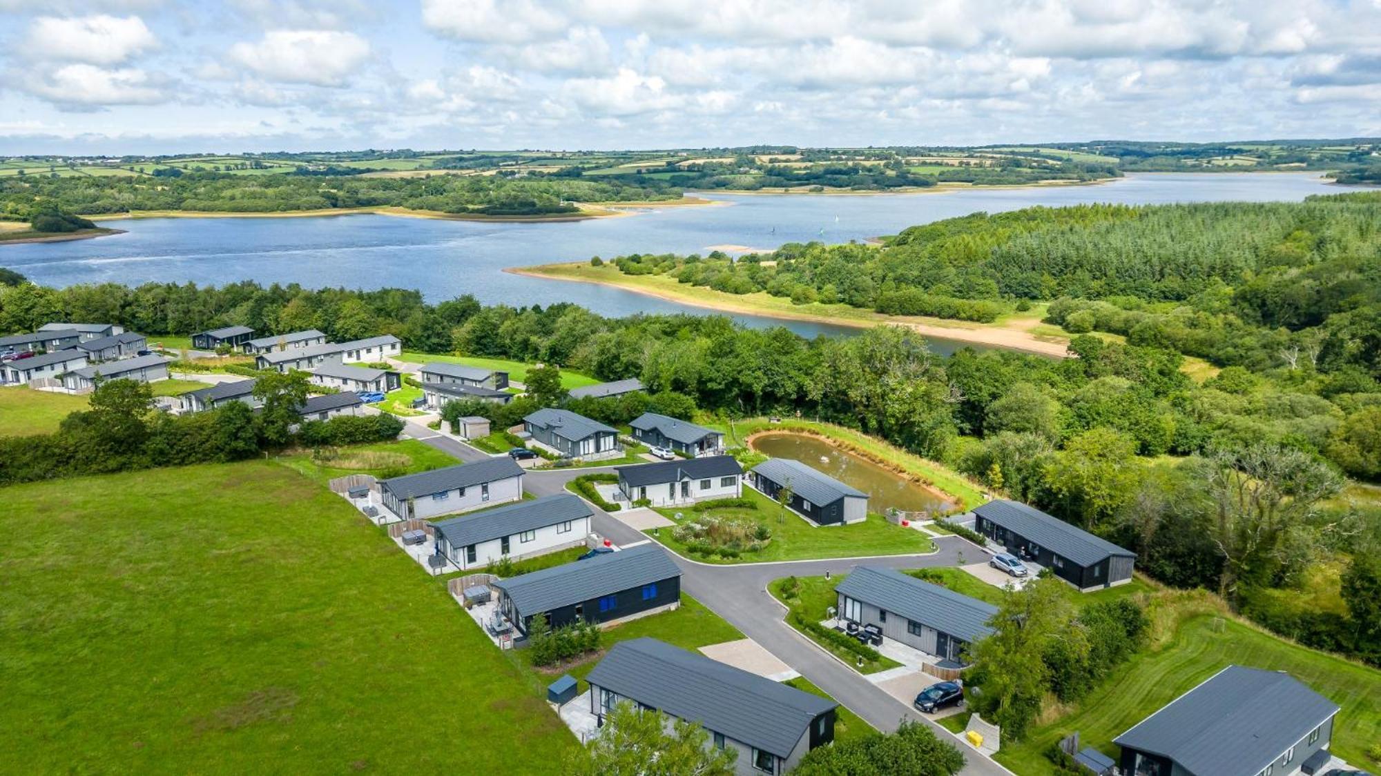 Hazel Lodge, 27 Roadford Lake Lodges Lifton Exterior photo